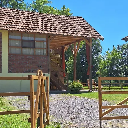 Vikendica Trenutak - Vikendica Na Drini *