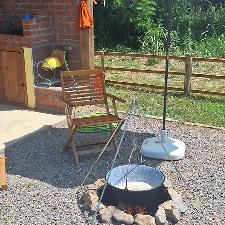 Vikendica Trenutak - Vikendica Na Drini ロズニツァ